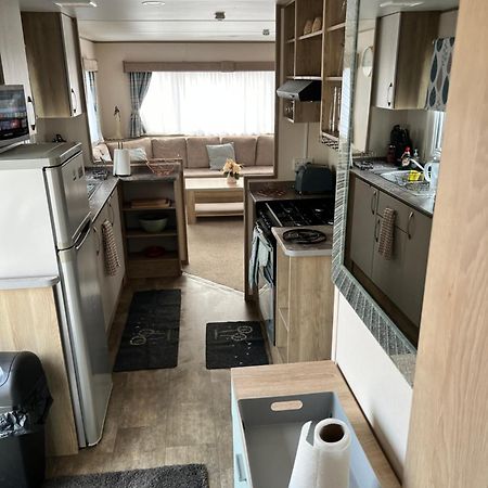 Relaxing Breaks With Hot Tub At Tattershal Lakes 3 Bedroom Tattershall Exterior foto
